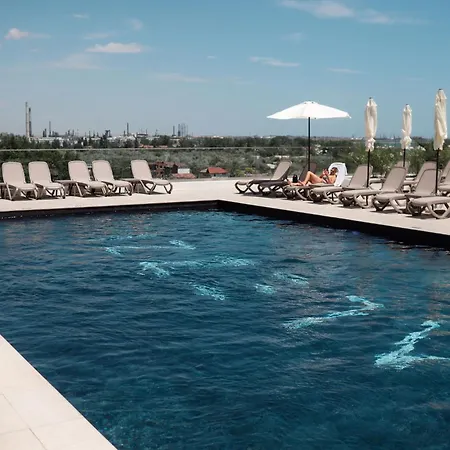 Unique 4u In Odyssey Spa&pool-parking * Mamaia