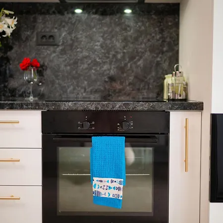 Unique 4u In Odyssey Spa&pool-parking Apartament Mamaja