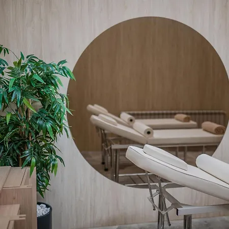 Unique 4u In Odyssey Spa&pool-parking